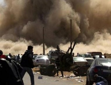 Τουλάχιστον 141 θύματα από επίθεση σε αεροπορική βάση στη νότια Λιβύη